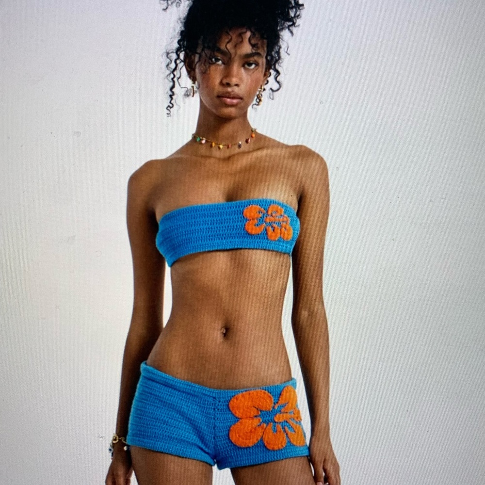NWT Jaded London Hibiscus Flora Crochet Hot Pants